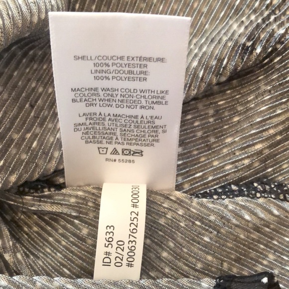 Express Wrap Peplum Cami in Black White Dot Print Size Medium - Picture 10 of 16